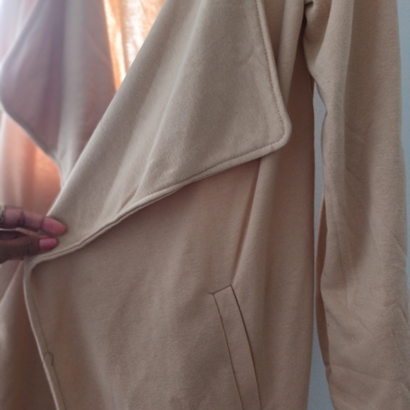 New FOREVER 21 Jacket, cream color - Picture 3 of 7